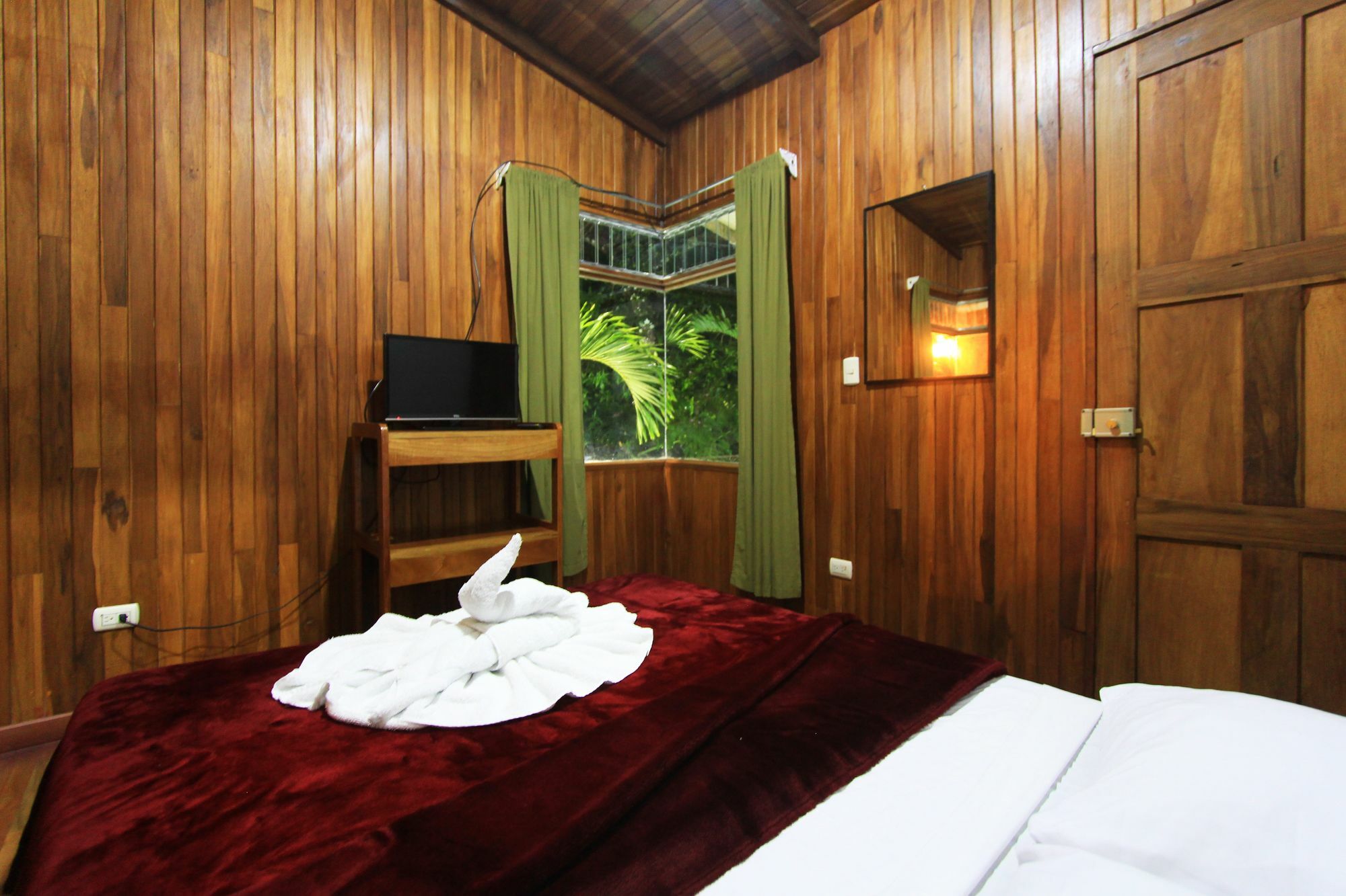 Santa Elena Hostel Resort Monteverde Zewnętrze zdjęcie
